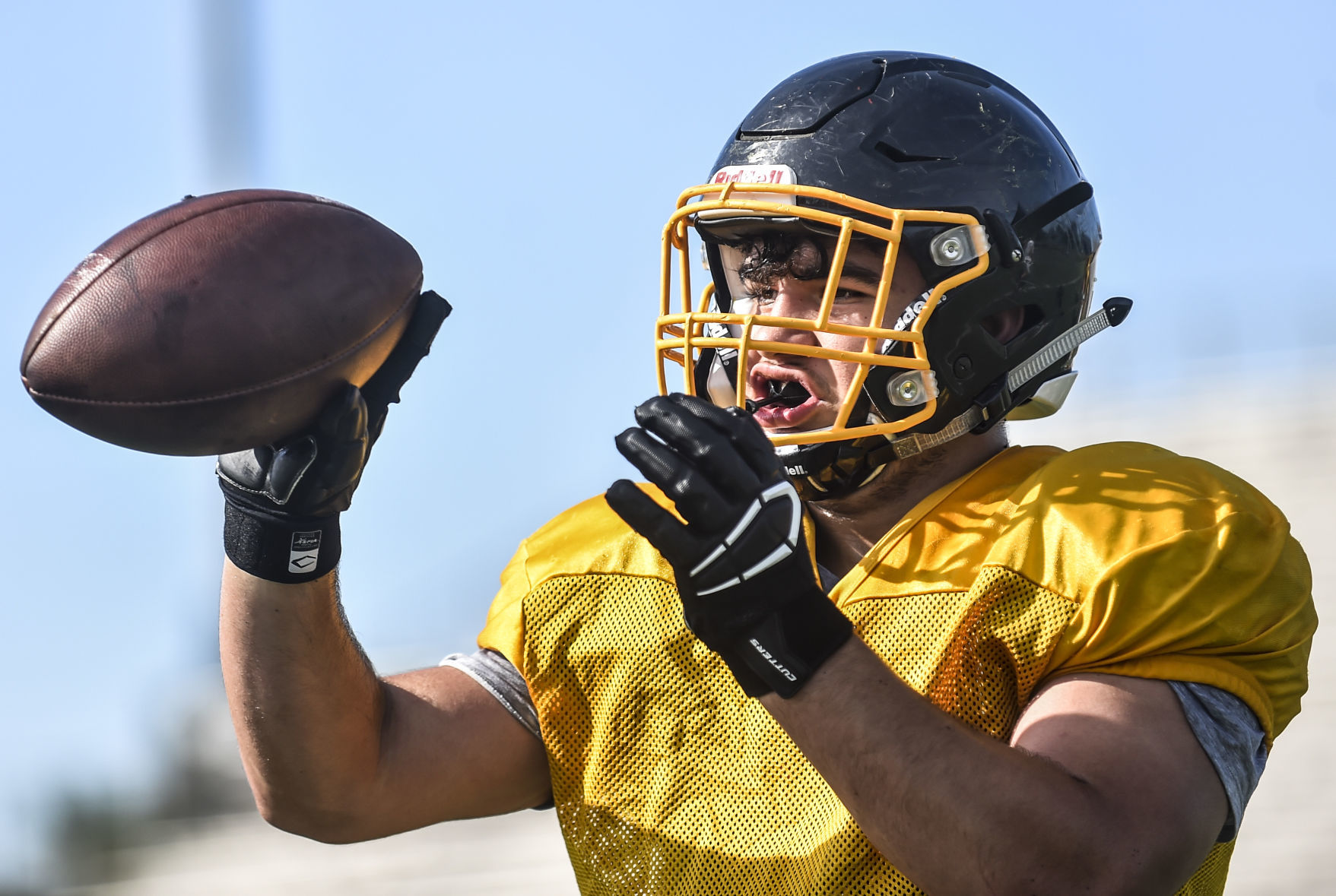 082019-qct-spt-bett football-29.jpg
